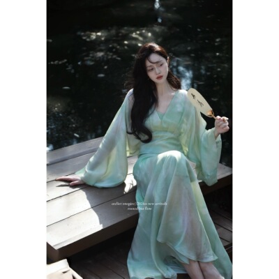 Atelier Onepire|《醒春录》原创70天丝重工仿植物晕染阔袖连衣裙