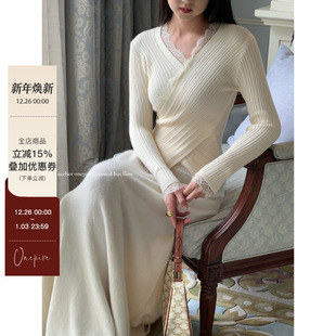 Atelier 本期回馈·交叉坑条拼蕾丝显瘦复古针织上衣 Onepire