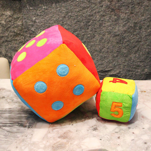 【疯抢】色子骰子抱枕毛绒玩具