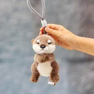 仿真小水獭玩偶磁吸毛绒玩具女孩包包挂件儿童书包挂饰布娃娃公仔