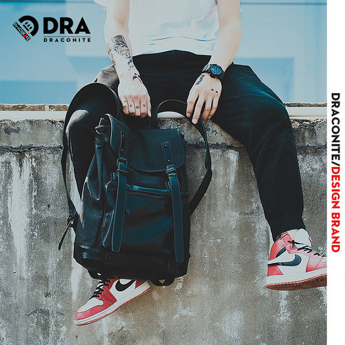 时尚潮流休闲双肩包DRACONITE男
