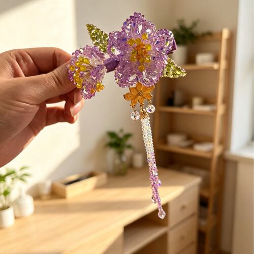 西家鸢尾花  水晶花瓣鸭夹，侧面碎发夹流苏款
