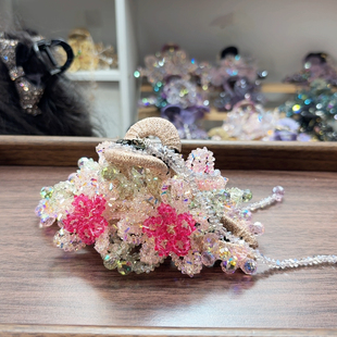 西家水晶梅花粉色重工精美大抓夹