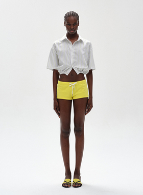 SansFrontieres 活力夏日 撞色拼条沙滩度假休闲低腰超短裤