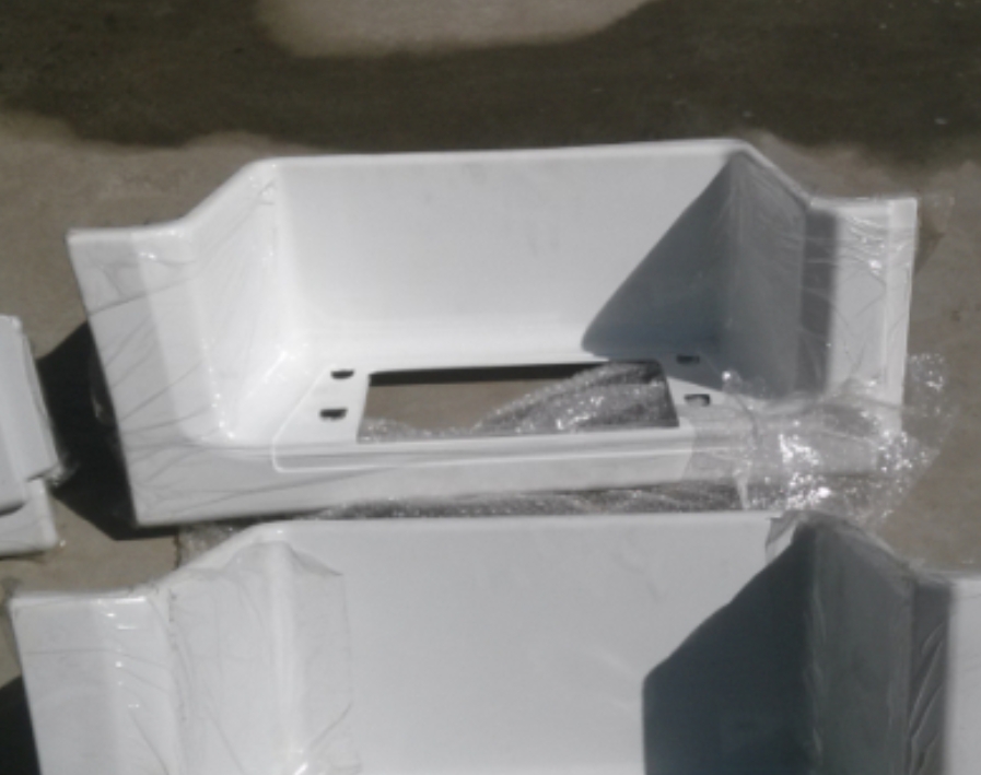 重汽豪沃四开门消防车踏板框