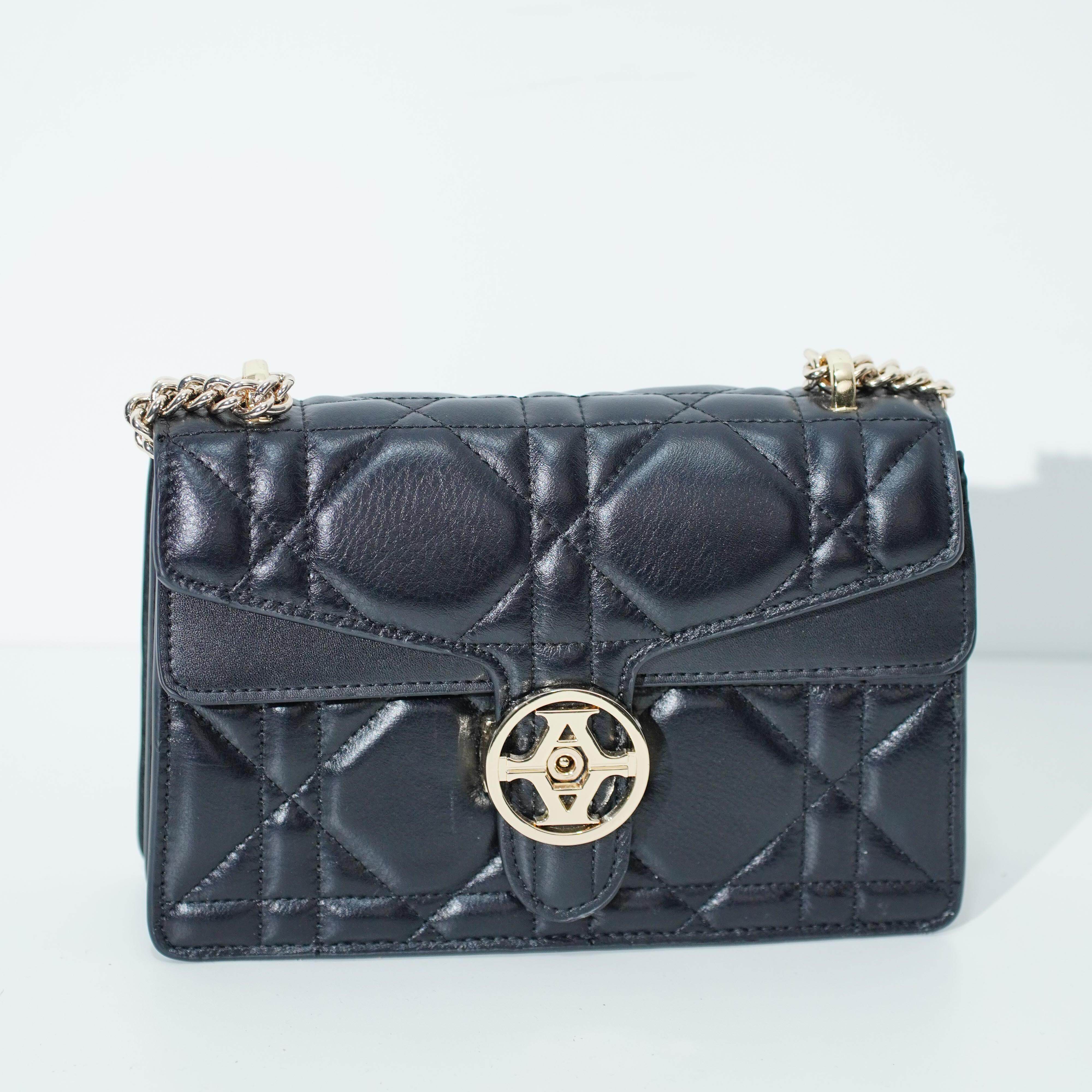 （品牌特卖）正品女包休闲时尚单肩包斜挎包菱格包W095