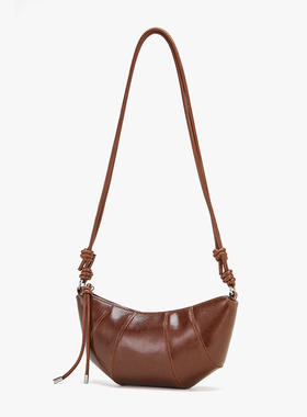 波斯丹顿新款油蜡牛皮单肩包百搭通勤牛角包BL1243251ZB