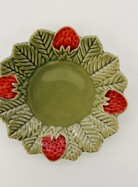 超美推荐 外贸陶瓷手绘6寸草莓盘甜品盘蛋糕盘接餐盘果盘釉下彩