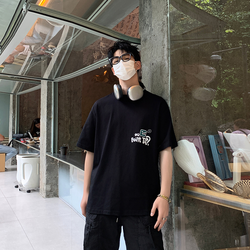 2025夏季男款短袖T恤男宽松圆领2025新款休闲潮牌帅气打底男生短t
