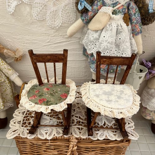 手工摇摇椅迷你实木配手工垫子可爱摆件装饰娃娃屋迷你6分娃可坐