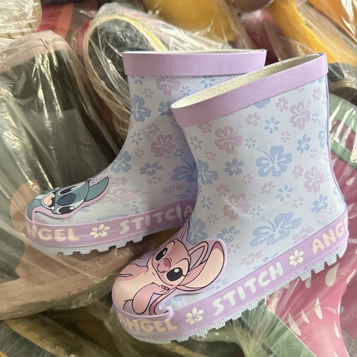 幼儿小学中学高中踩水雨鞋多种色彩搭配时尚大方俏皮四季雨靴盲盒