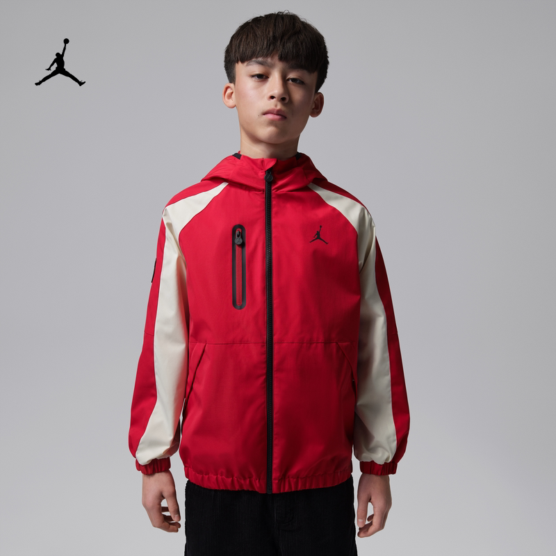 耐克乔丹大童撞色拼接夹克春新款男童户外舒适外套JORDAN IR8010