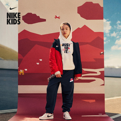 Nike耐克Club新年款大童连帽衫