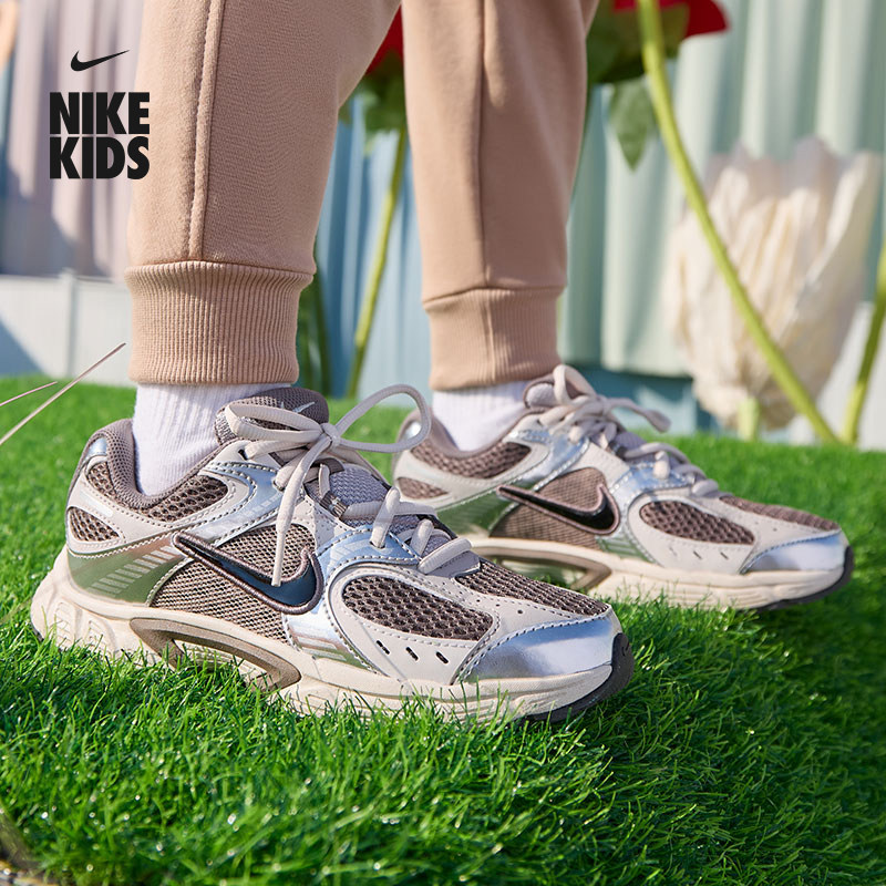 耐克大童轻便透气运动鞋春季男女童时尚抓地NIKE V5 RNR HQ6411