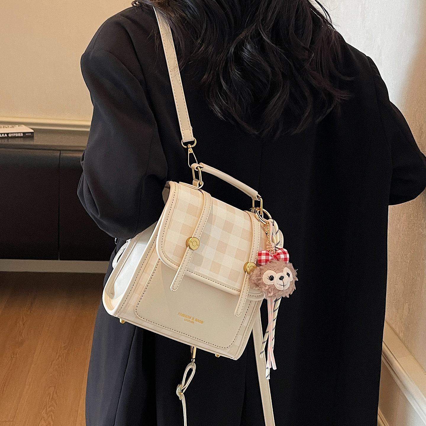 英伦学院风双肩包女2025新款时尚手提单肩包百搭学生书包旅行背包