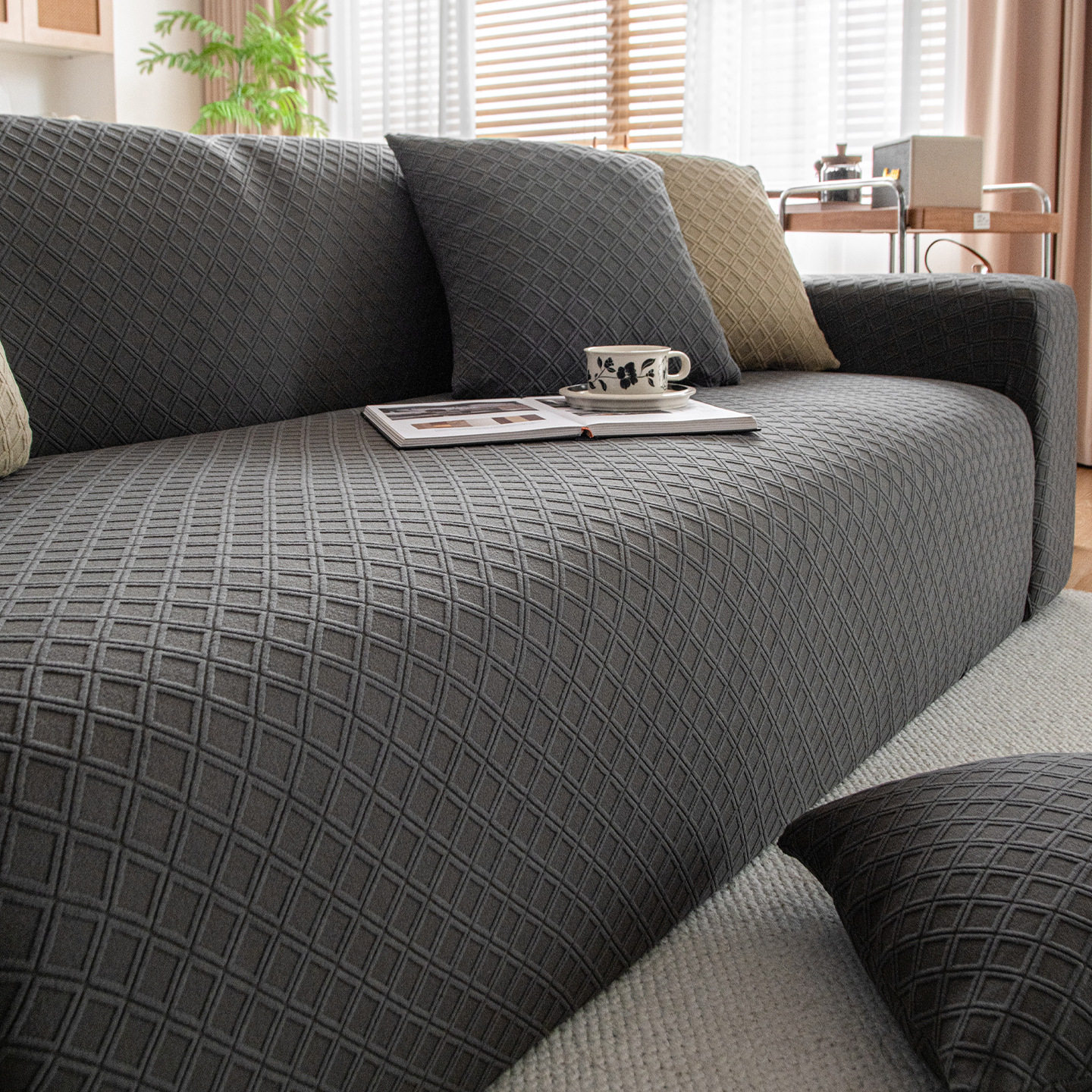 现代风加厚摇粒绒沙发套2026新款秋冬款防滑全包万能弹力沙发套罩