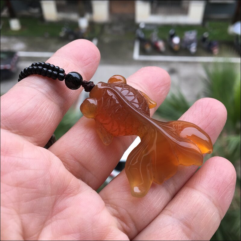 正品年年有鱼天然原色无烧蜜糖色金鱼玛瑙吊坠水润冰透男女同款26