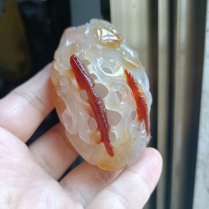 天然巴西玛瑙俏色巧雕镂空龙形手把件男女款玉髓把玩件礼008