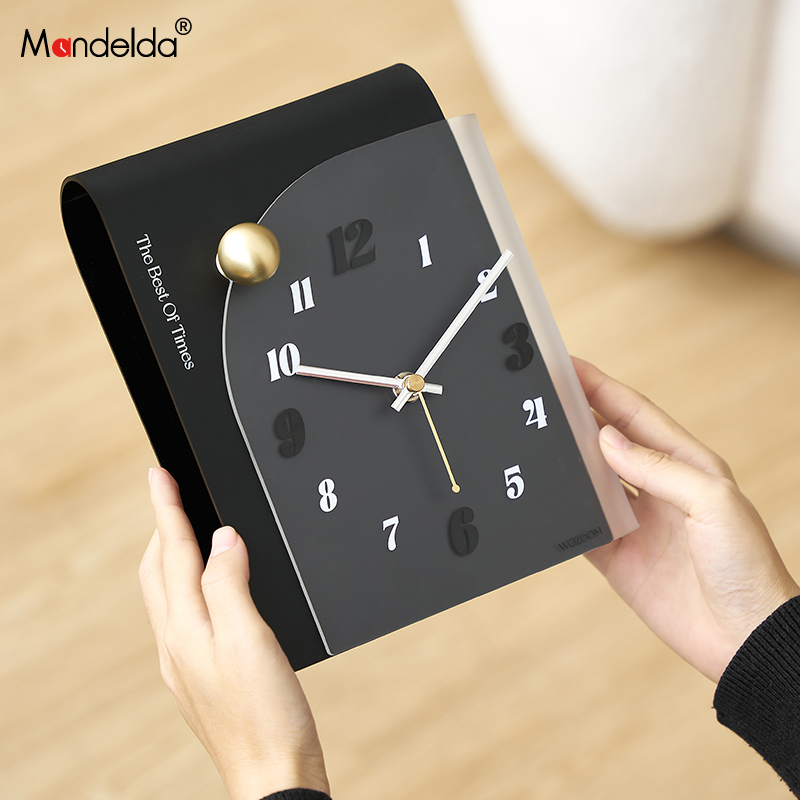 【该商品已降价】氛围感时钟摆件