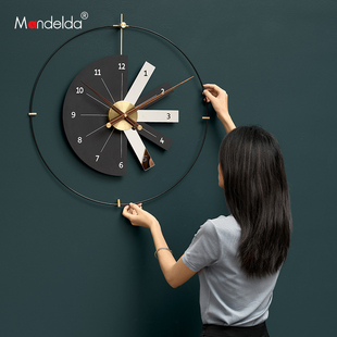 Mandelda免打孔北欧轻奢挂钟客厅装 饰画带钟表背景墙高级感时钟
