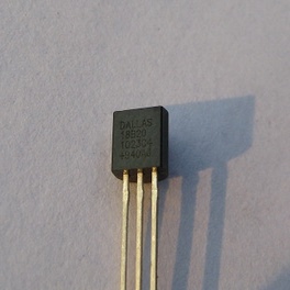 DS18B20 可编程数字温度器/温度传感器TO-92 DALLAS全新