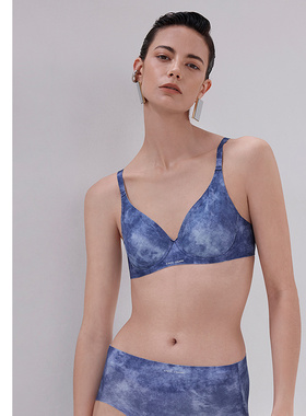 爱慕创CHUANG薄杯内衣女大胸显小软钢圈牛仔印花时尚文胸CA132111