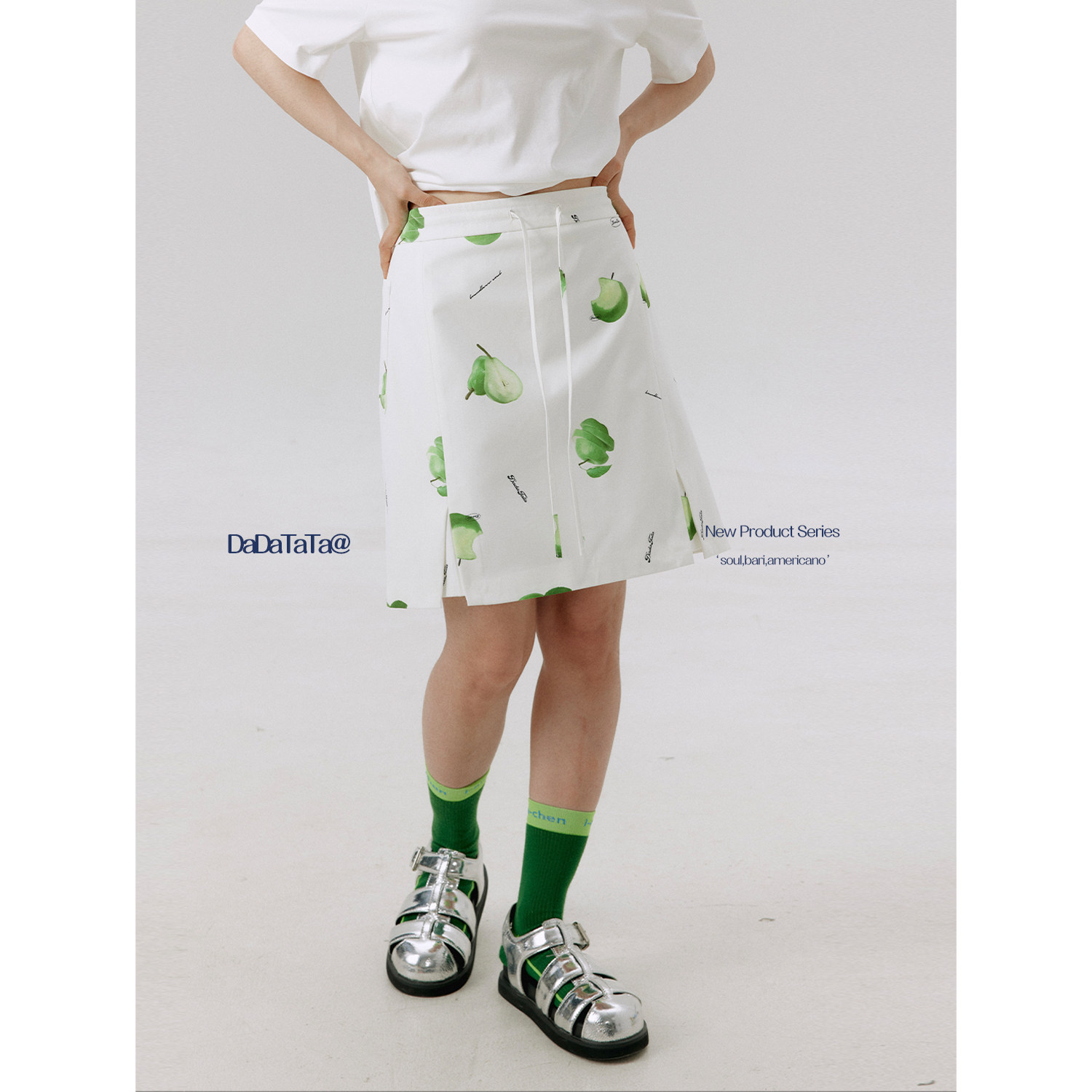 晶咕白标DADATATA【尝一口夏天】抽绳鸭梨印花开叉短裙女半身裙子