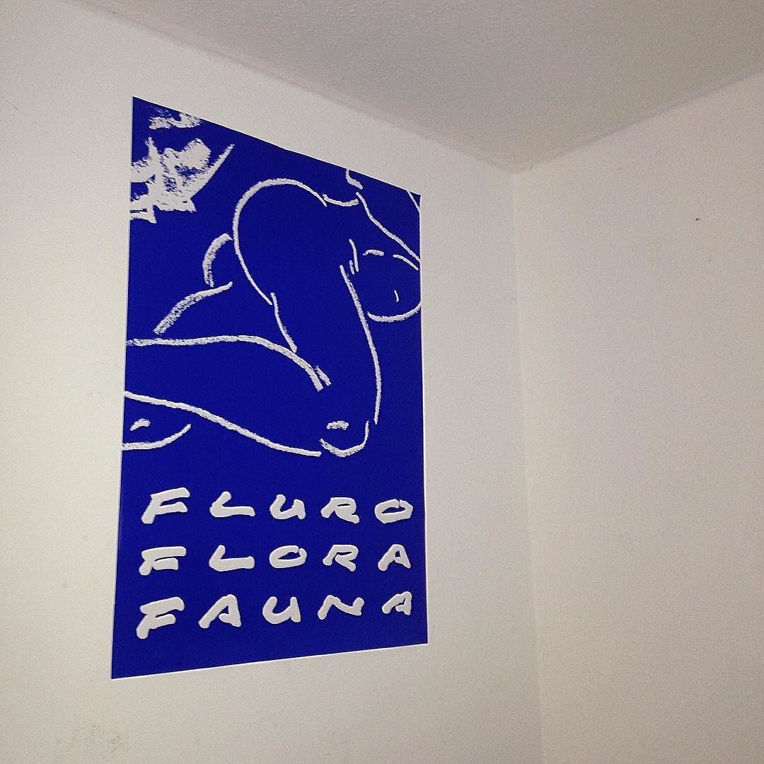 复古克莱因蓝  超美蓝色系装饰 小众文艺风摆拍背景海报  装饰画