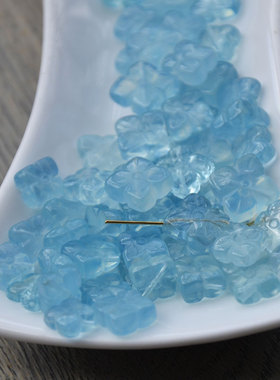 天然海蓝宝手工雕刻四叶花吊坠
