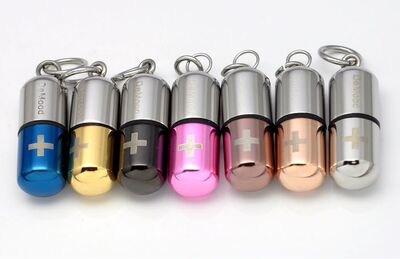 胶囊项坠不锈钢拯救药丸爱情钛钢