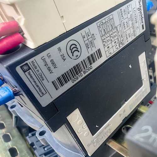 (议价)交流接触器LC1D09BD,24V电压机