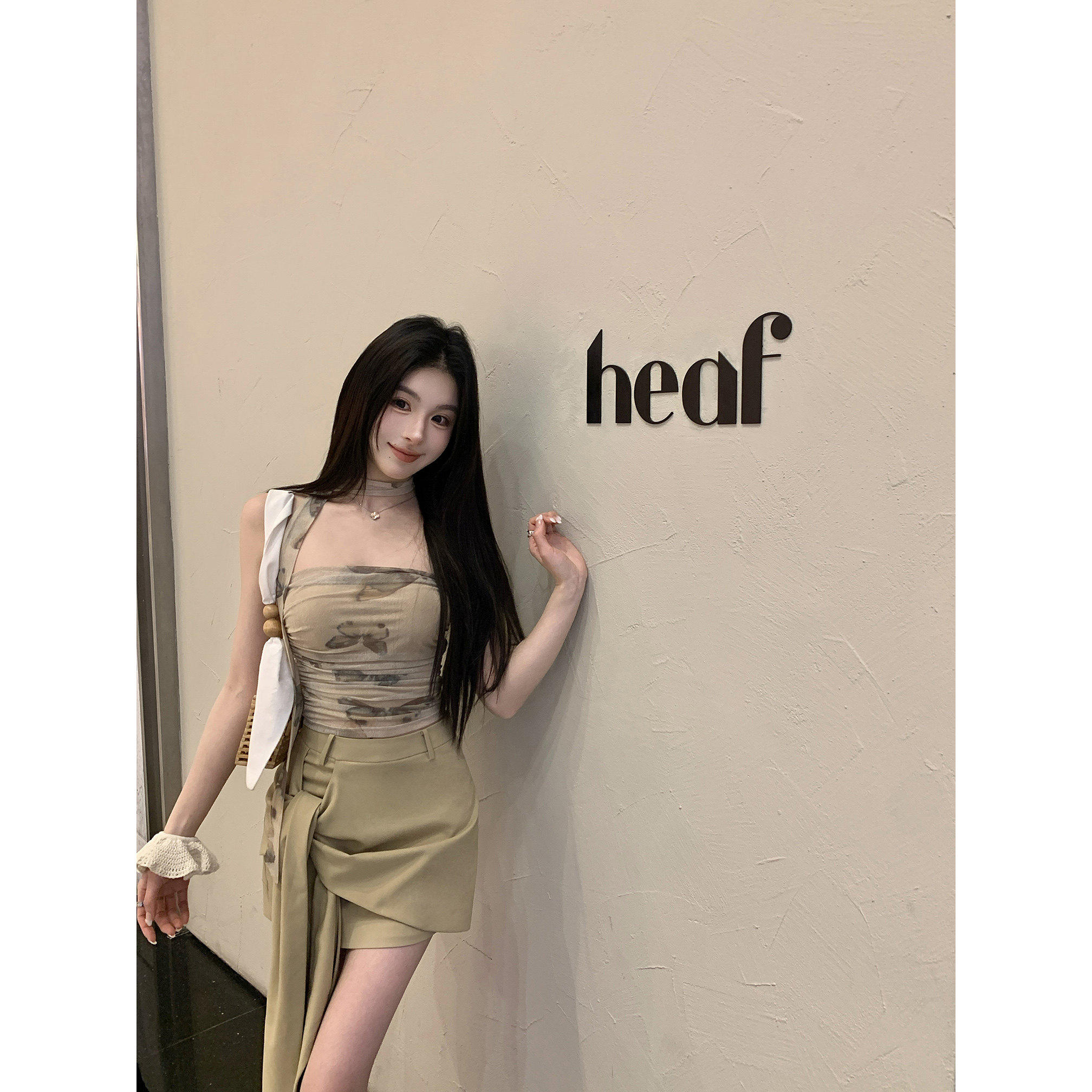 限量【蝴蝶岛屿】jue美蝴蝶印花挂脖抹胸上衣/飘带半裙图片