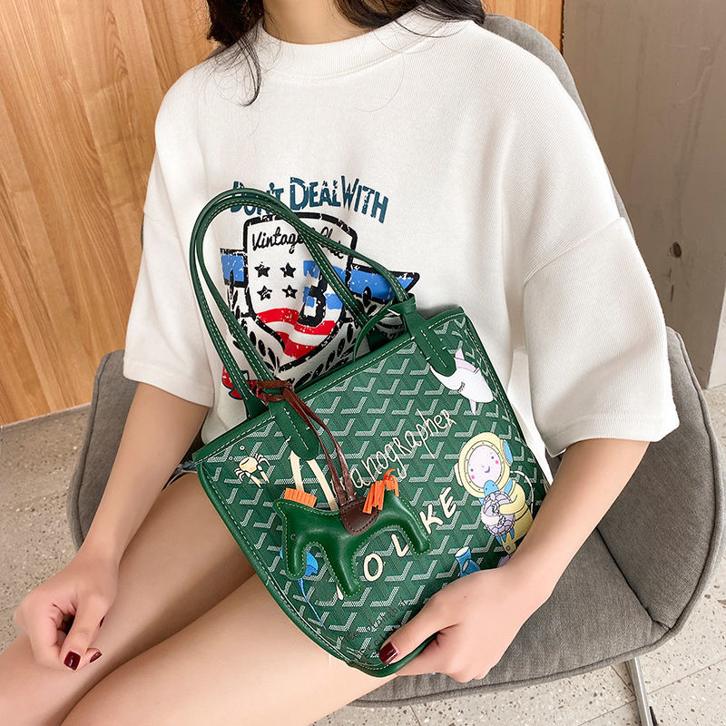 涂鸦狗牙包包女2024新款字母托特包单肩手提大容量带内胆菜篮子包