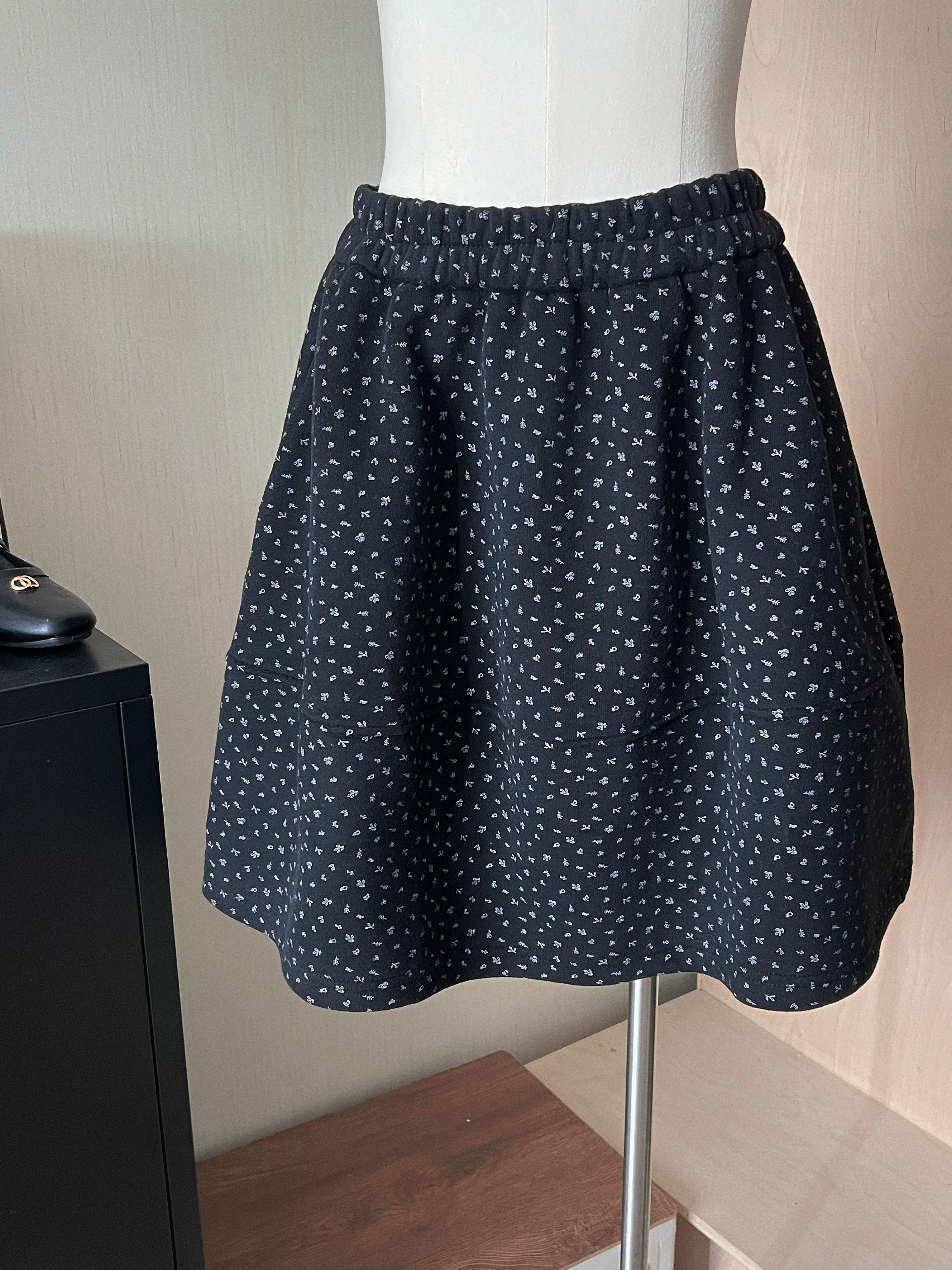 THENCE韩系简约小碎花半身裙女秋冬加绒加厚高腰百搭花苞裙中裙子