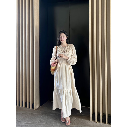 Floating 重工镂空蕾丝拼接设计高级度假风连衣裙女气质海边长裙