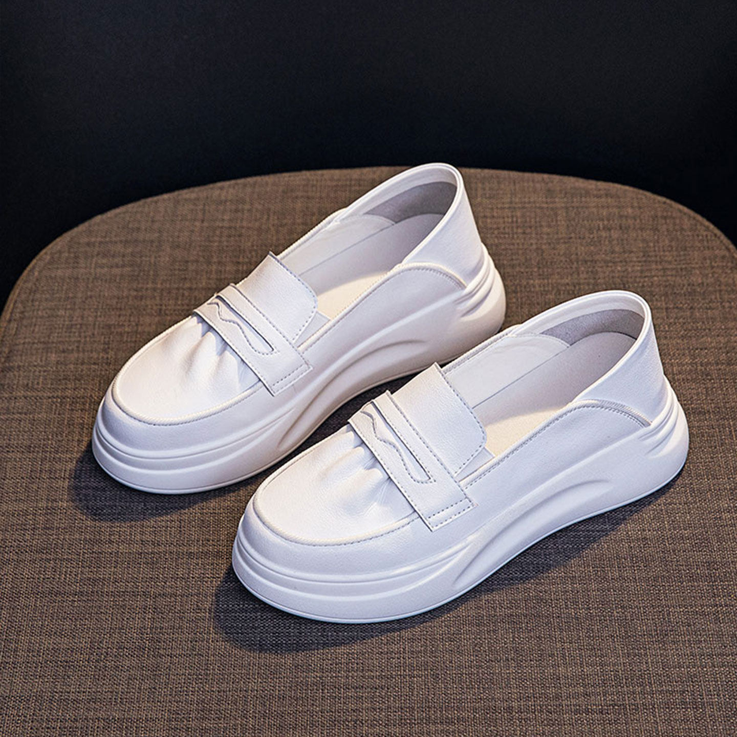 内增高小白鞋女夏季浅口薄款透气真皮一脚蹬女鞋套脚白色休闲鞋子