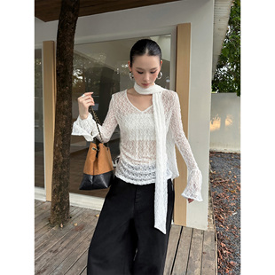 THEIRS 薄纱微透蕾丝领巾设计打底围巾长袖纯欲风显瘦气质上衣新