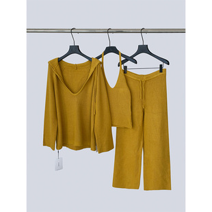 THEIRS 松弛感/连帽针织毛衣外套女冬吊带内搭+阔腿裤三件套现货