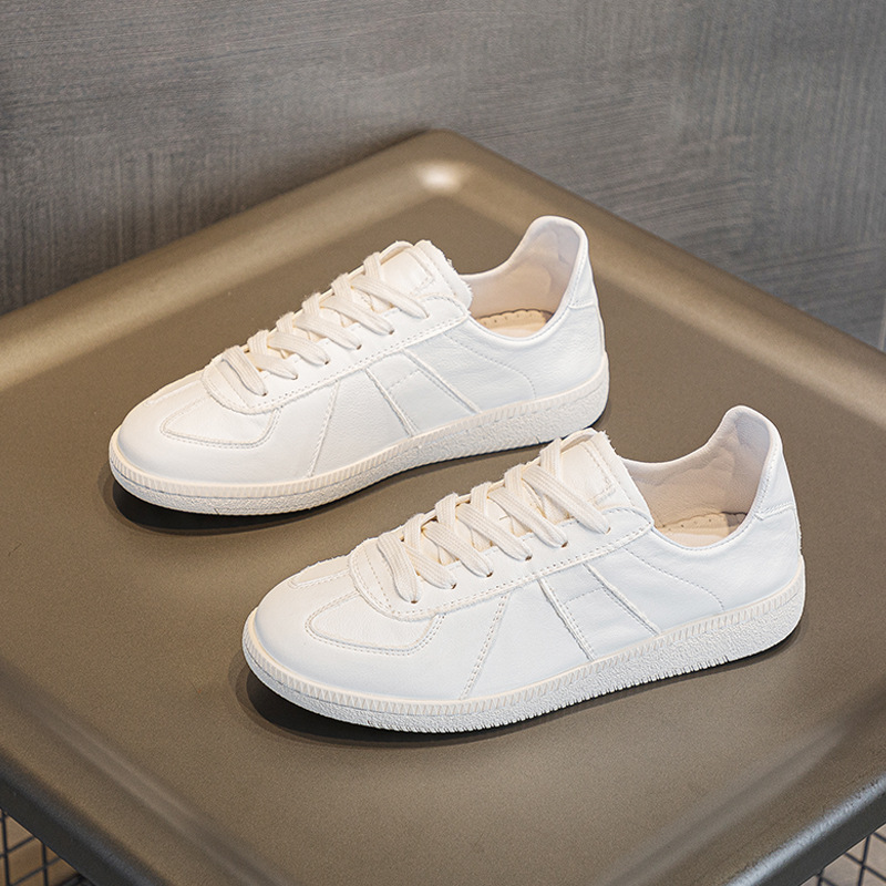 春秋新款小白鞋女系带平底百搭爆款头层牛皮透气休闲板鞋大码女鞋