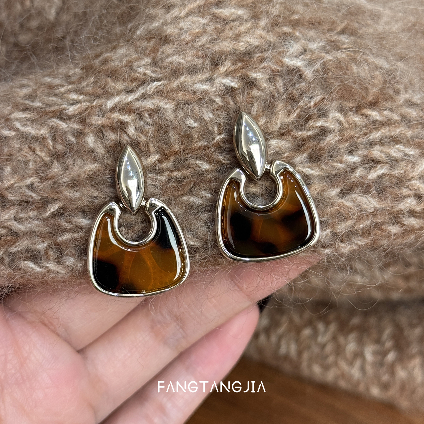 方糖家 焦糖琥珀色复古秋冬几何耳环2025新款高级感独特漂亮耳钉