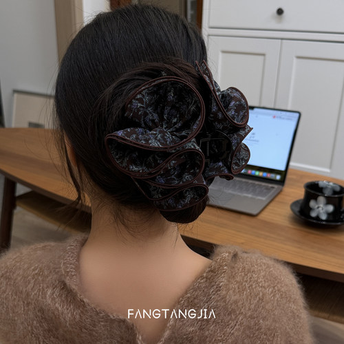 复古紫色桔梗碎花云朵泡泡鲨鱼夹