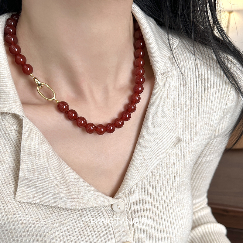 方糖家显白轻奢红玛瑙项链