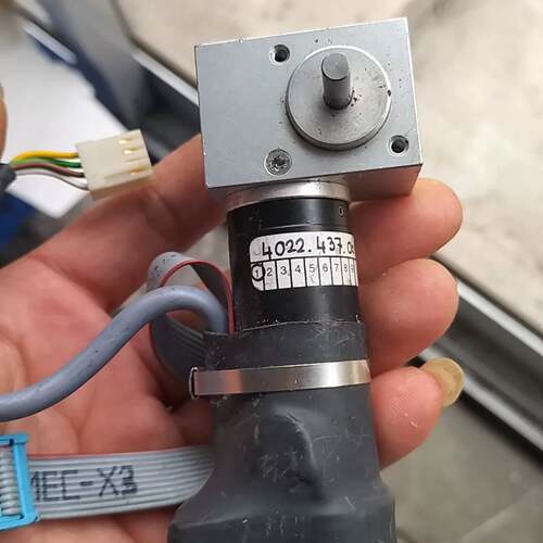 议价maxon118745蜗轮减速电机可维修
