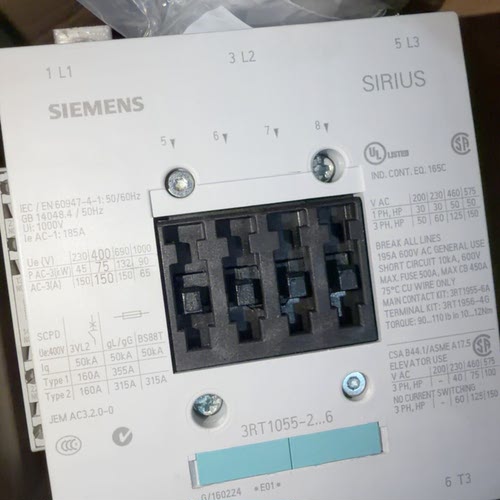 全新现货一个西门子接触器型号3RT10552AP36--议价商品