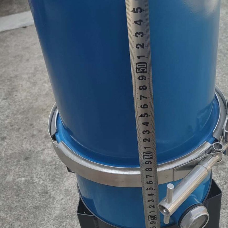 罐，拆机配件，高度约60厘米，底部带支架。外观成色如--议价商品