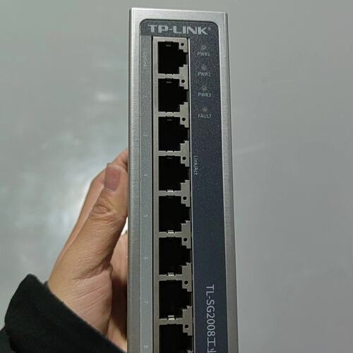 TP-LINK工业级交换机，型号TL-SG2008，8口千兆--议价商品