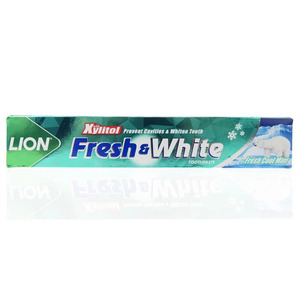 香港日本LION狮王洁白牙膏200g清凉薄荷预防蛀牙洁白亮丽