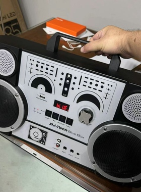 2000元的DJ-TECH Blue-Box蓝牙复古手提音箱