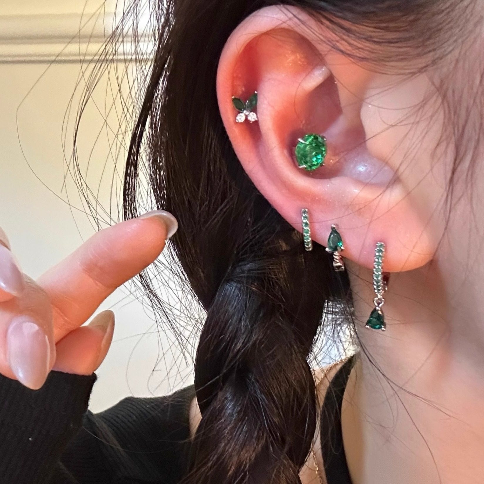 绿色烟花锆石蝴蝶耳钉满钻耳圈医用钛钢耳骨钉养耳洞免摘耳饰女夏,饰品/流行首饰/时尚饰品新,耳环,淘宝优惠券,粉丝福利购,淘宝优惠卷