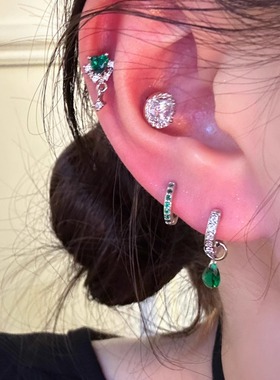 绿色满钻爆闪锆石耳钉高级感水滴耳圈医用钛钢免摘养耳洞耳骨钉女
